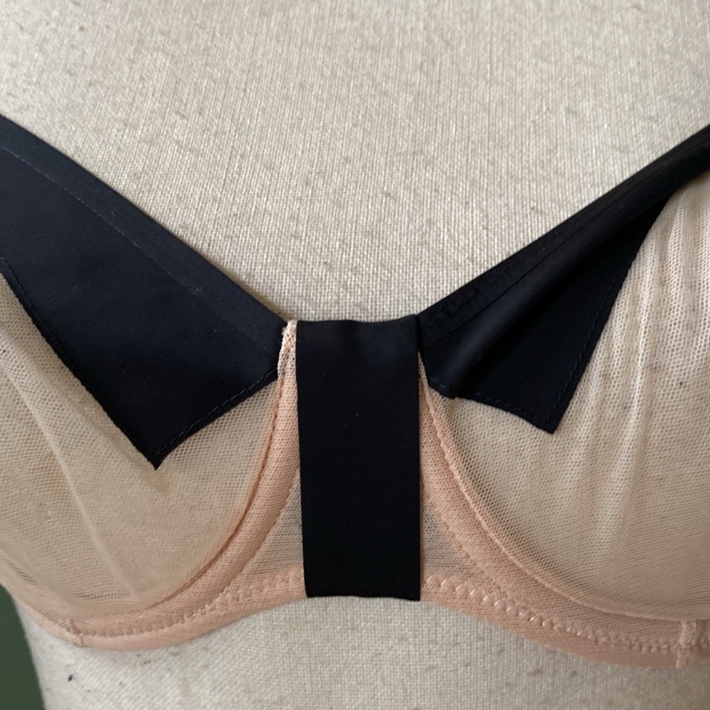 New Chantal Thomass Tuxedo bow bra, size 36